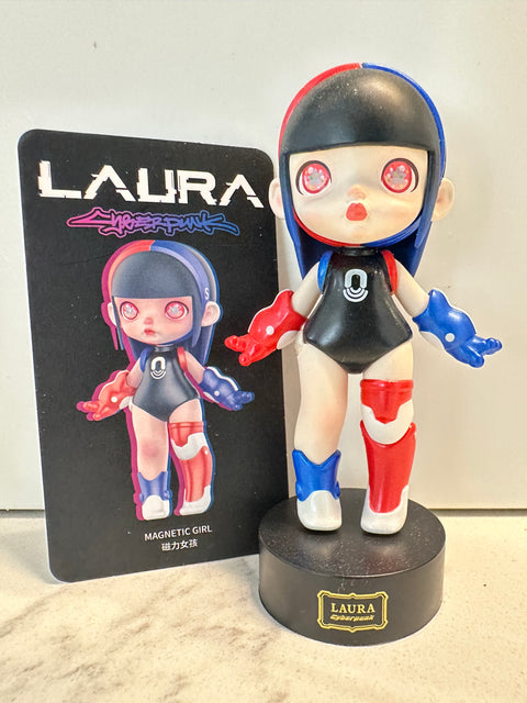 Sunday Claim Sale - Laura Magnetic Girl