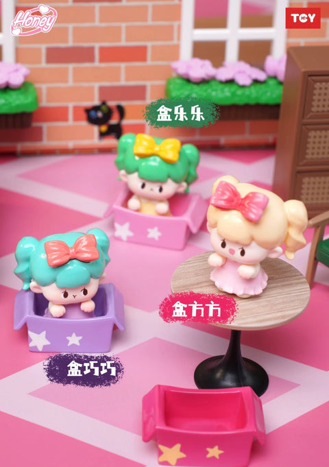 HiToy Honey Cutie Girls In Baskets Miniature Series